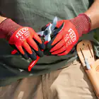 Felco 4 Pruning Shears with Free Size 9 Gloves
